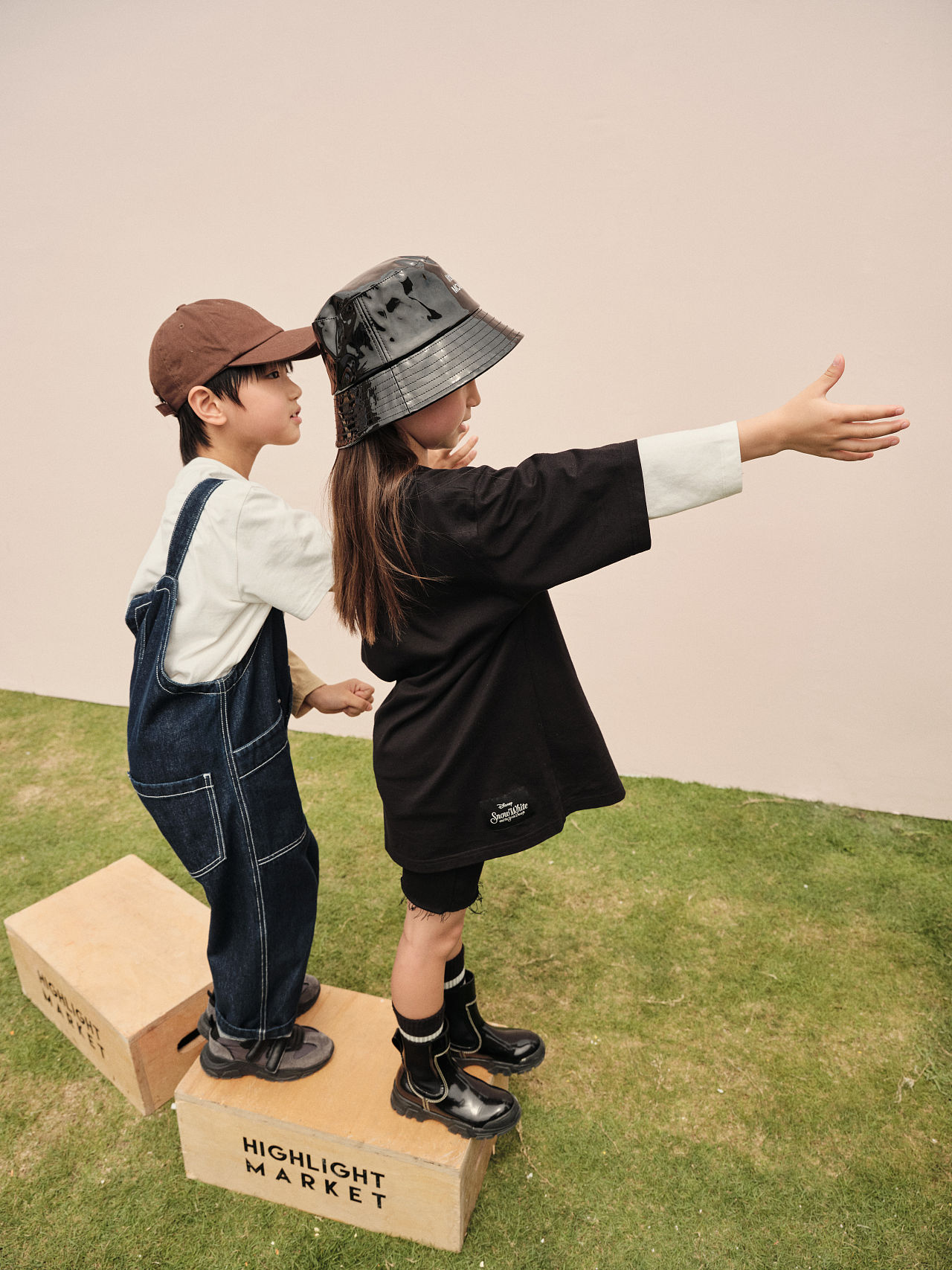 Little MO&CO 2022 Autumn Campaign