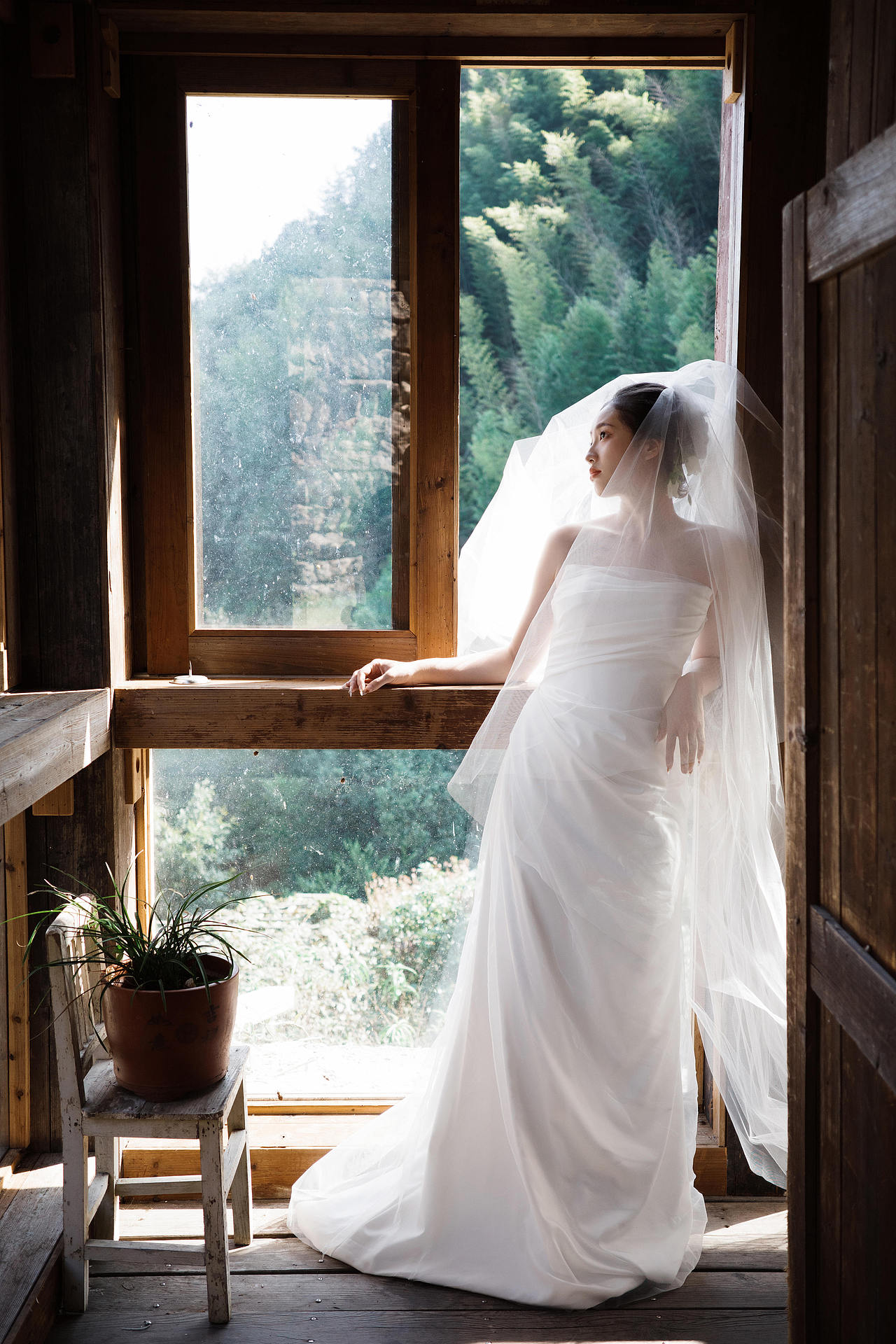 在民宿里的外景（图ZMzYyOTEwODMy） - 婚礼摄影 - 站酷设计师摄影方师傅Fonda原创素材 - 站酷ZCOOL