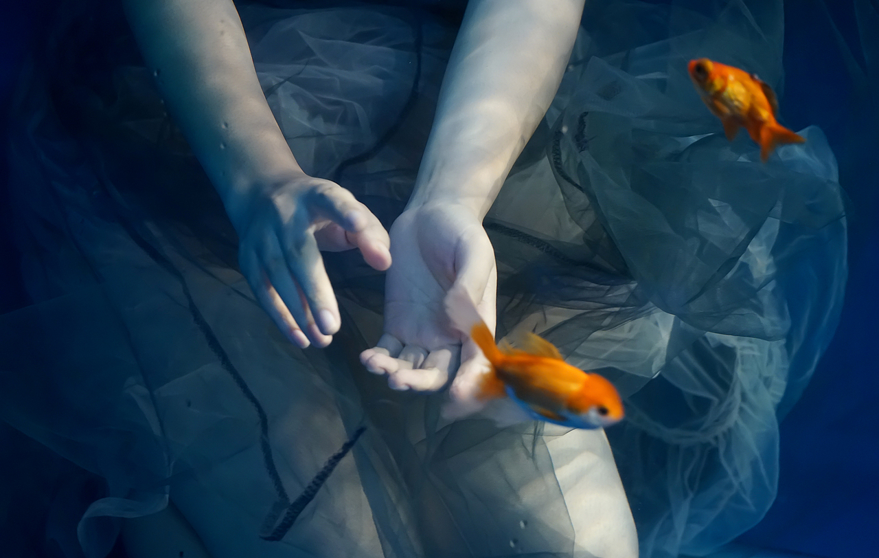 蓝，寻溺（图ZMTk0MzM4MTcy） - 人像摄影 - 站酷设计师婉先生原创素材 - 站酷ZCOOL