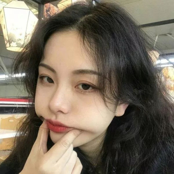 泡芙儿的个人主页（背景预览） - 主页背景设置 - 站酷设计师泡芙儿原创素材 - 站酷ZCOOL