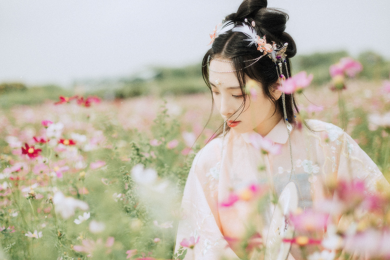 繁花孤影（图ZMjA1ODM1MjUy） - 人像摄影 - 站酷设计师若寒Rock原创素材 - 站酷ZCOOL