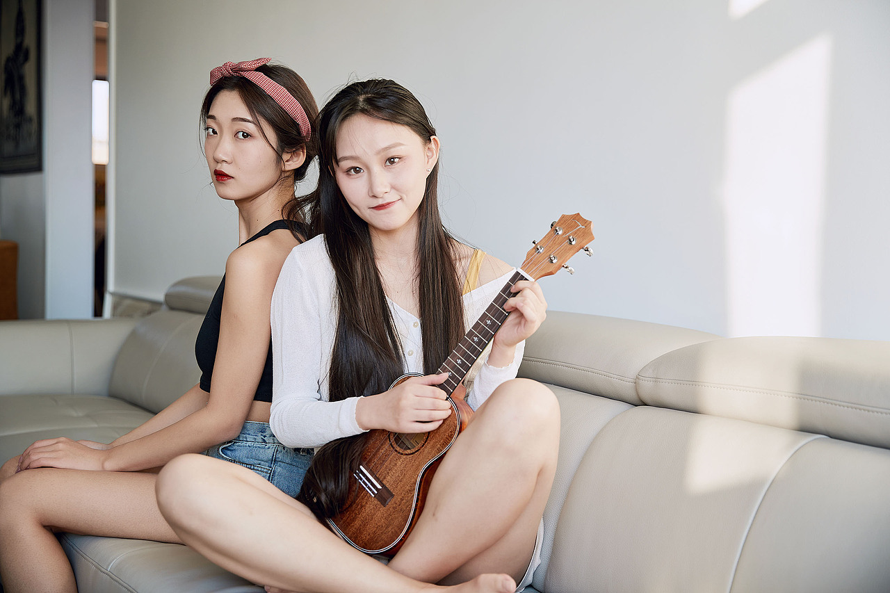 还是图库素材 挺凌乱