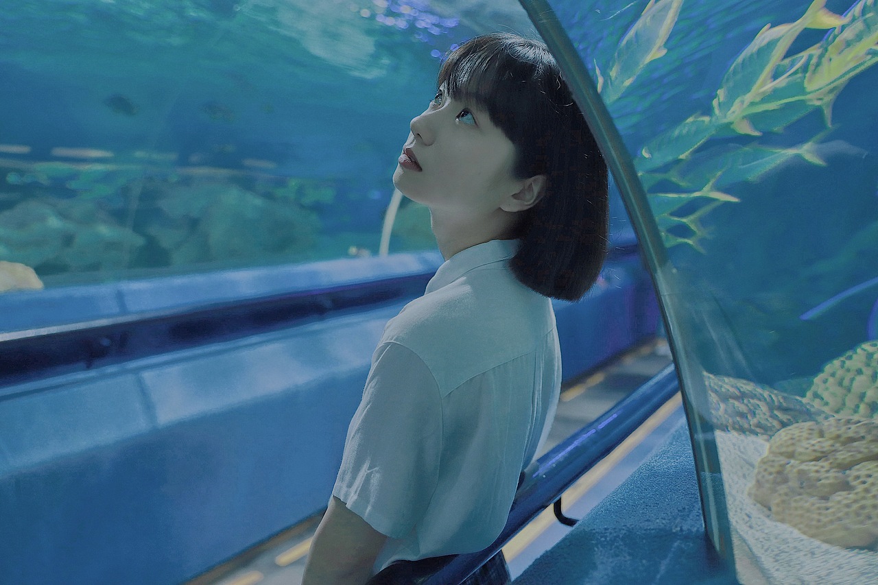 ocean blue（图ZMjY0MTEyNzY0） - 人像摄影 - 站酷设计师蓝人渔_原创素材 - 站酷ZCOOL