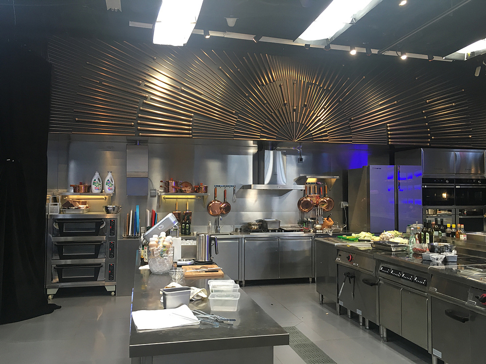 谢霆锋-十二道锋味-综艺海报