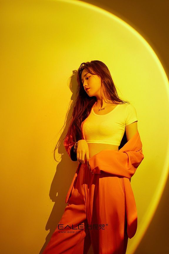 右视觉摄影机构 月满