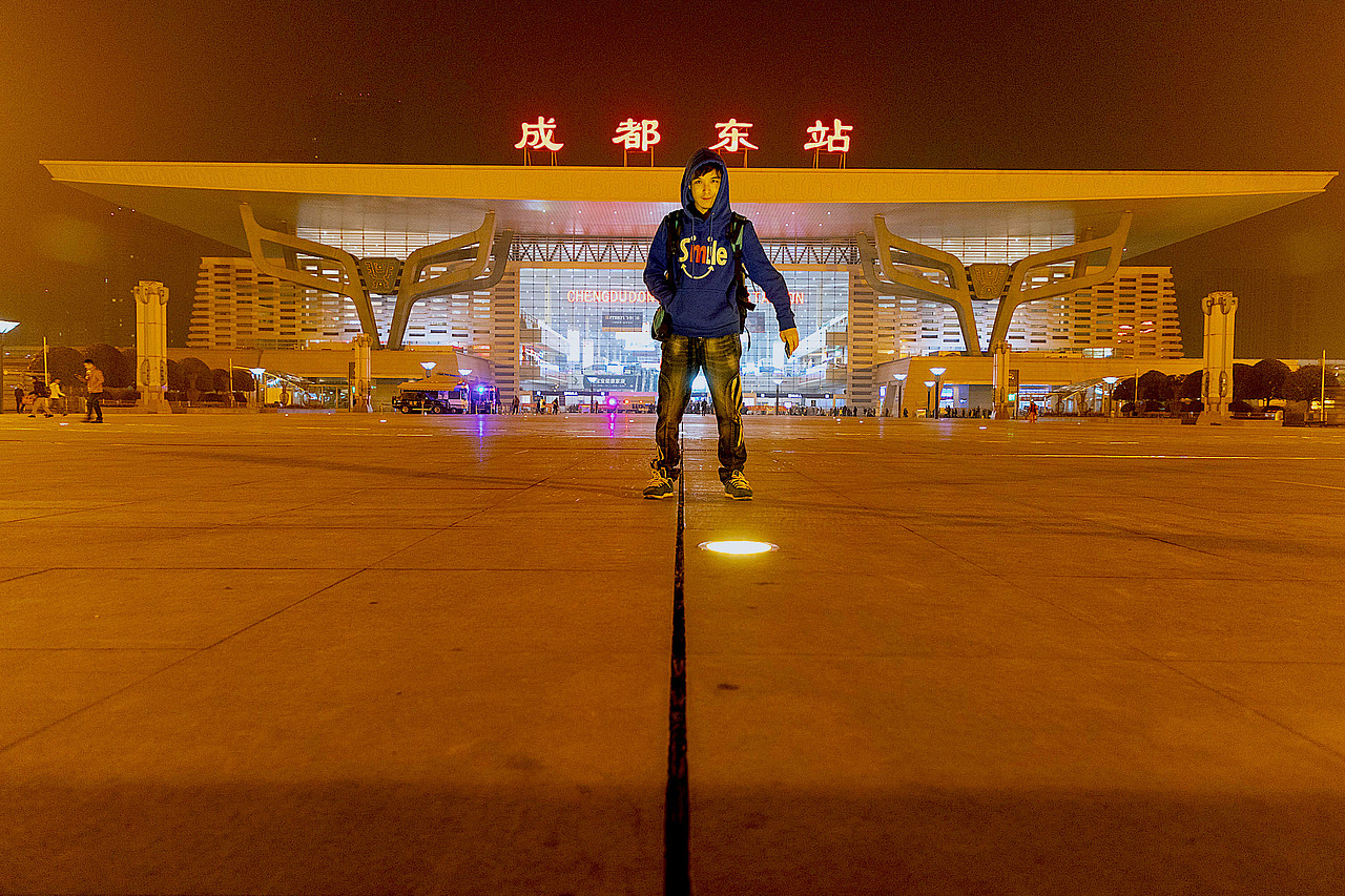 成都东站西广场