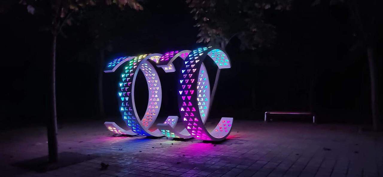 户外玻璃钢美陈景观雕塑创意灯光小品设计