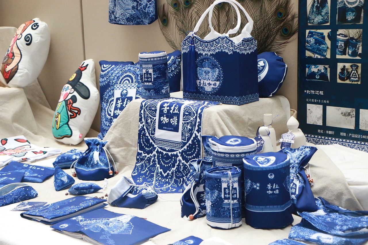 #2018毕业展＃湖工大2018届包装设计艺术学院毕设作品（图ZMTMzMjMyODcy） - 包装 - 站酷设计师梁小样原创素材 - 站酷ZCOOL