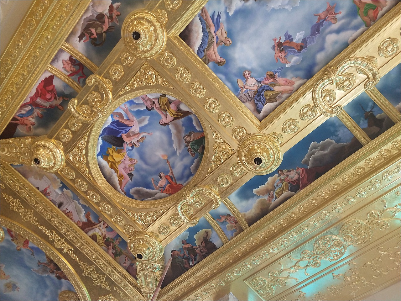 云南壁画穹顶壁画天顶墙绘手绘墙欧式油画