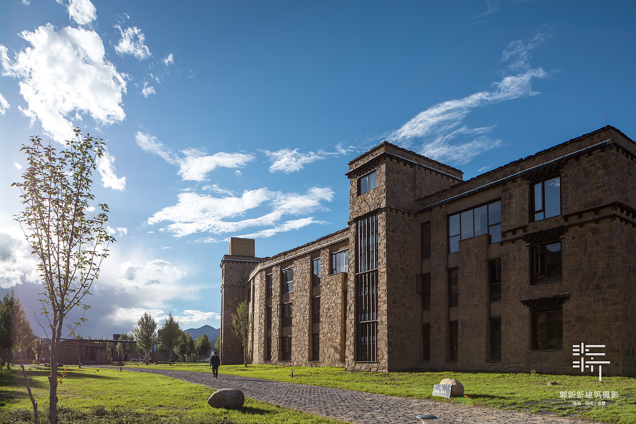 稻城桑邓祝巴·亚丁自驾游营地 | 酒店摄影 · 高清大图