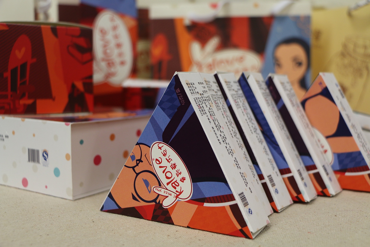 大学期间做的品牌包装~（图ZMTg1MDU1MzI0） - 品牌 - 站酷设计师笑笑校原创素材 - 站酷ZCOOL