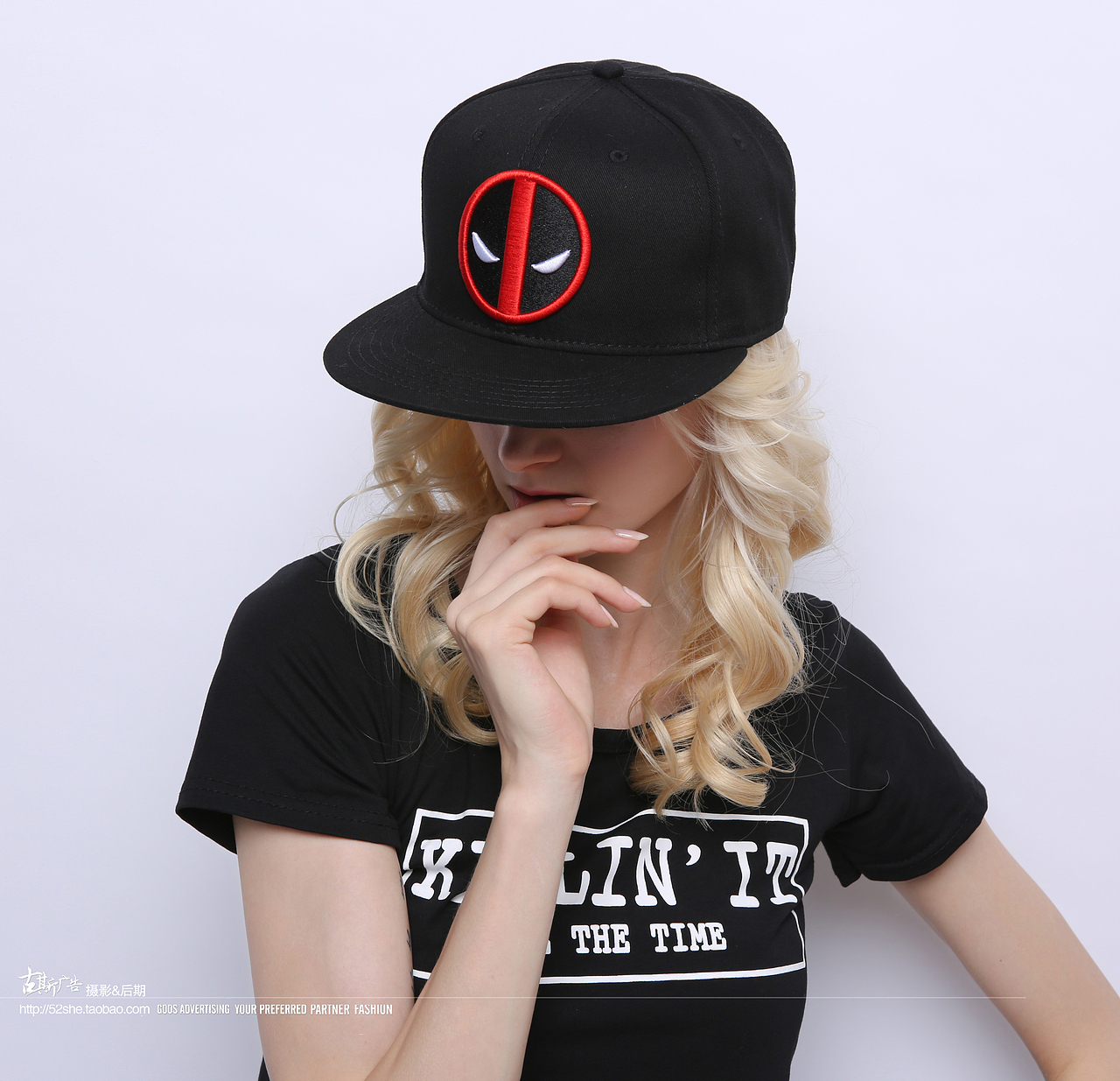 鸭舌帽拍摄 遮阳帽潮女网红拍摄 太阳帽子沙滩草帽拍摄