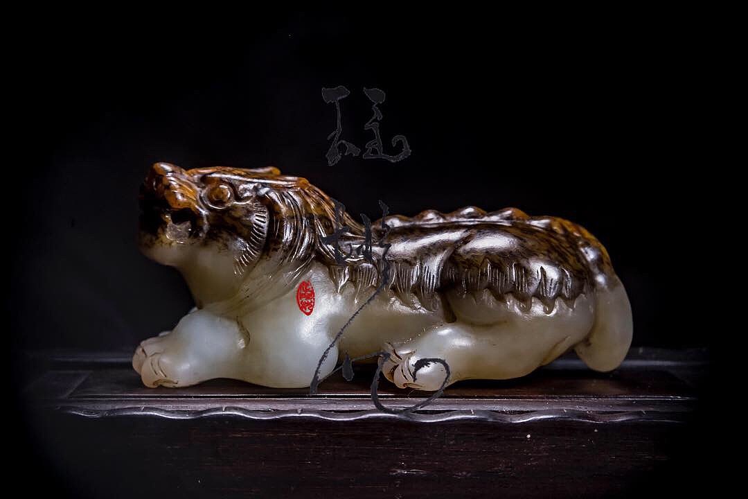 藏品 | 犬 和田玉纯籽料（图ZMTU1MDc4NzU2） - 产品摄影 - 站酷设计师吴杰雄摄影师原创素材 - 站酷ZCOOL