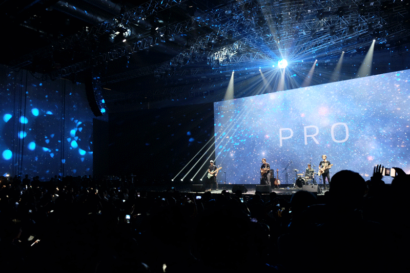 魅族pro5发布会动图集合，汪峰、逃跑计划和热情的魅友们！（图ZMzQzMzYwNDQ=） - 人文/纪实摄影 - 站酷设计师盛了碗饭原创素材 - 站酷ZCOOL