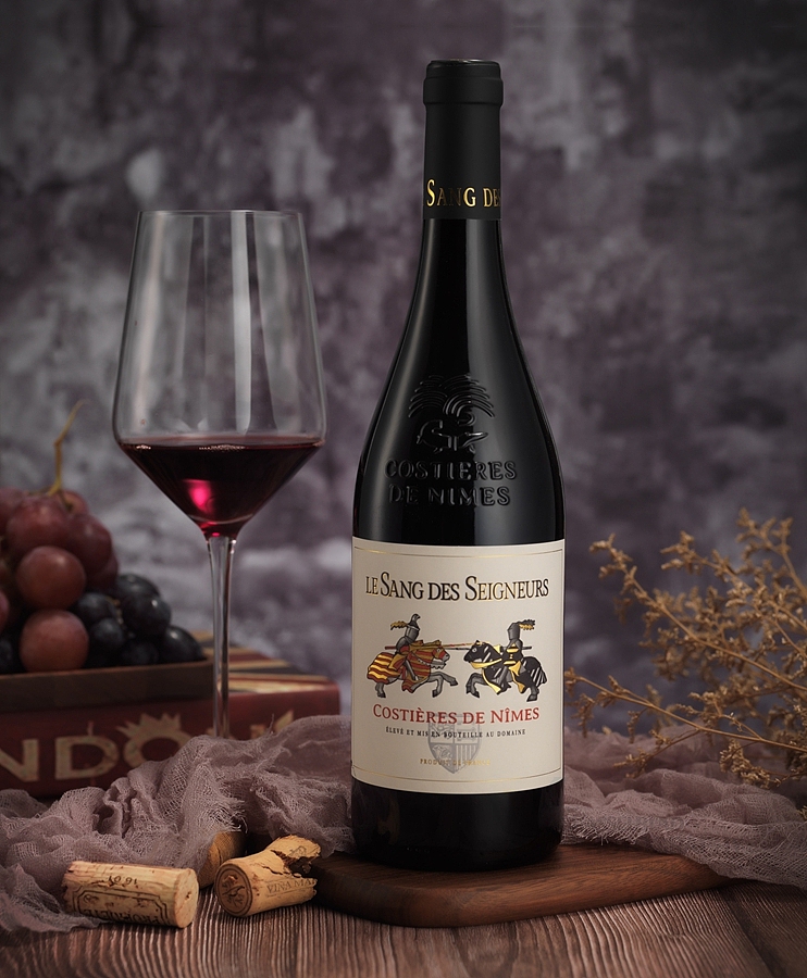 红酒拍摄，东莞红酒拍照，东莞产品拍照（图ZMTU5NDYzMTQ4） - 产品摄影 - 站酷设计师东莞专业产品摄影原创素材 - 站酷ZCOOL