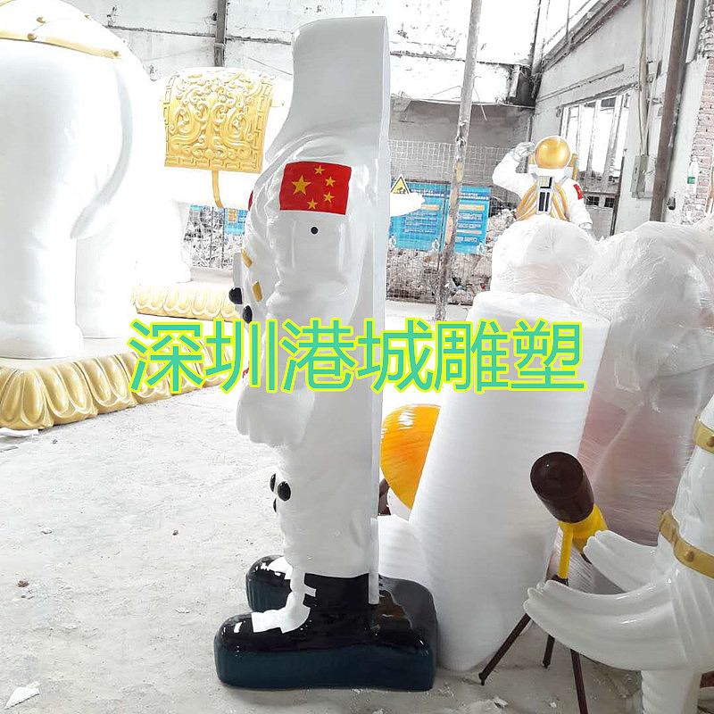 广场互动拍照航空服人像玻璃钢雕塑现货批发零售厂家