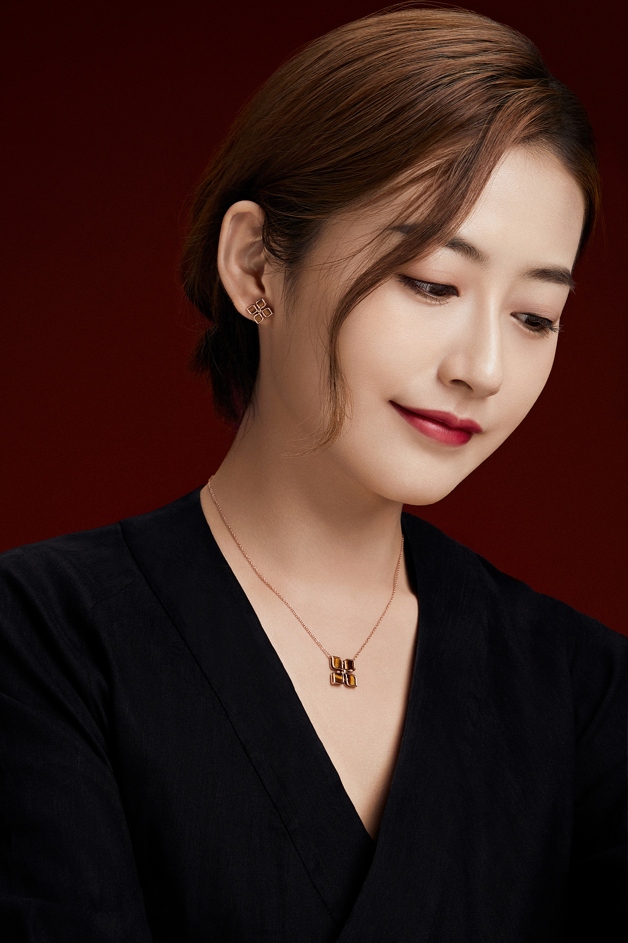 宝兰珠宝 首饰 模特拍摄（图ZMTk1MzUxNjQ0） - 时尚/艺术摄影 - 站酷设计师杭州斑马视觉原创素材 - 站酷ZCOOL