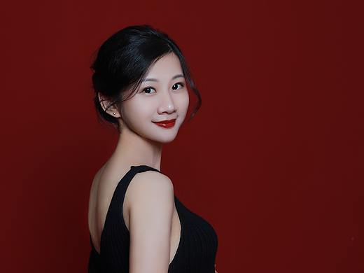 孕妇装精修（个人主页-ZNTYxNzA1NDg=） - 人像摄影 - 站酷设计师热心市民周老师原创素材 - 站酷ZCOOL