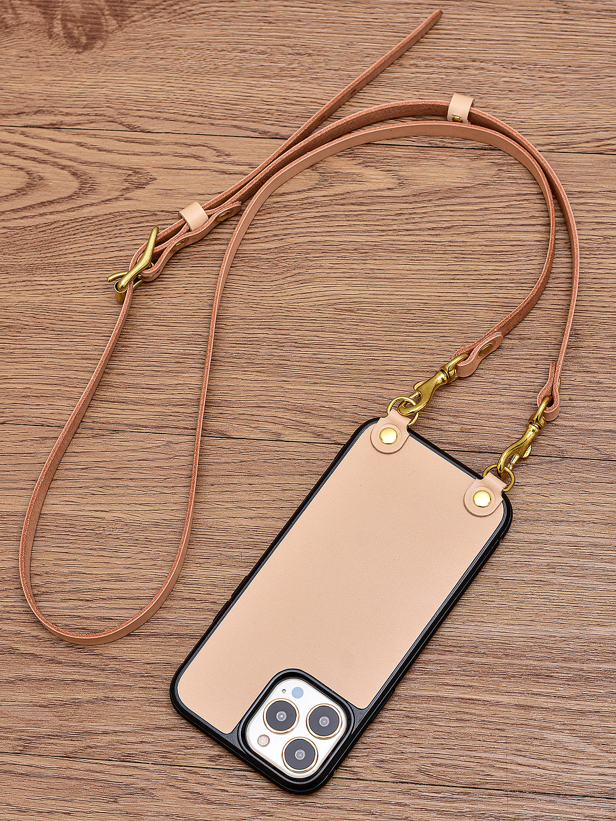 iPhone13手机壳（图ZMjgzNTgzMTky） - 其他手工艺 - 站酷设计师Suncraft原创素材 - 站酷ZCOOL