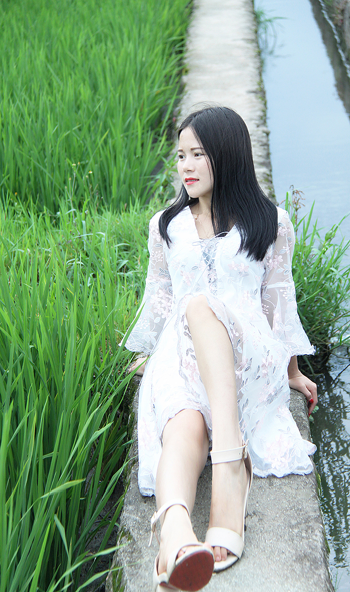 盛の夏 小叶子 / 腾冲和顺古镇（图ZMTIxNzMwNDI4） - 人像摄影 - 站酷设计师Fatrainzhang原创素材 - 站酷ZCOOL