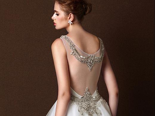 普伦美姿高级定制婚纱广告