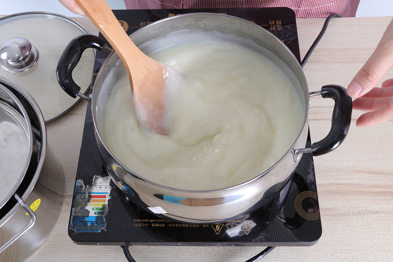 C02-烹饪用具\V58漏鱼勺广告图