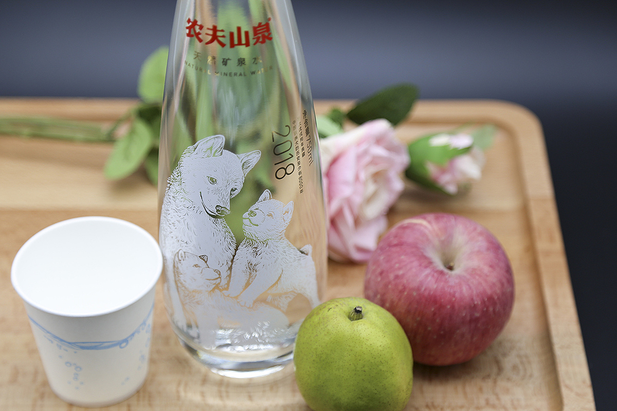 农夫山泉-金狗玻璃瓶-拍摄