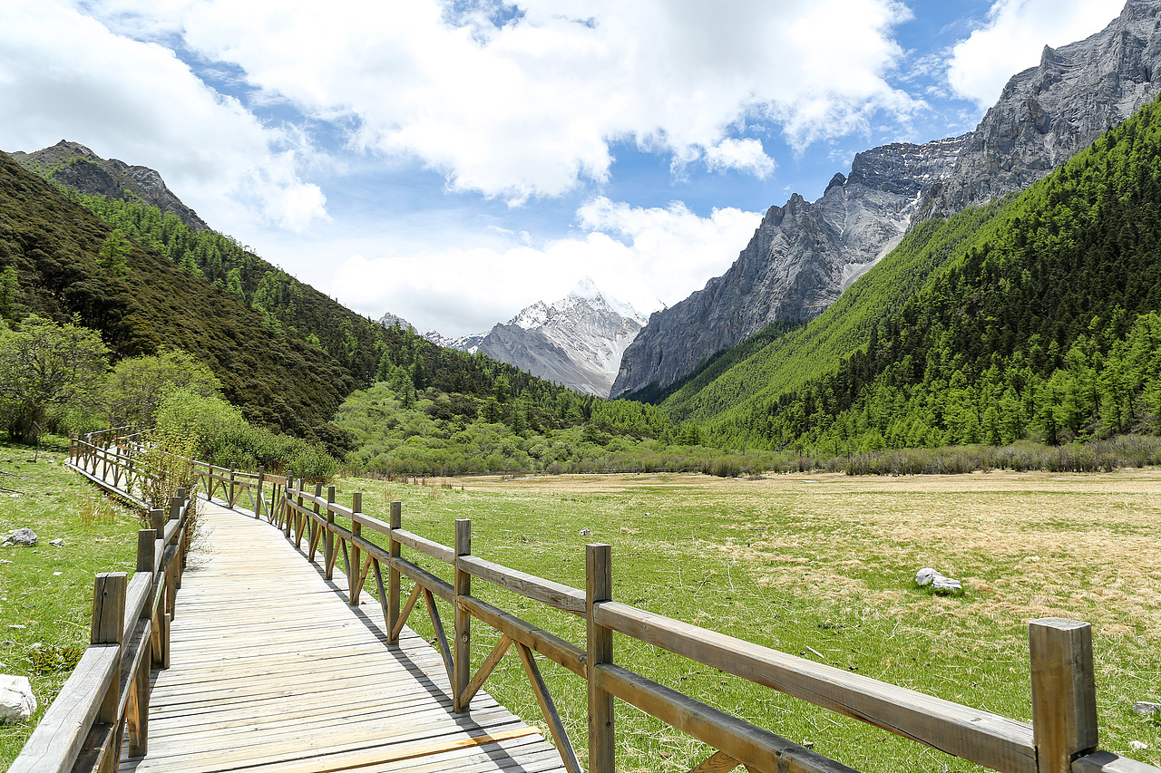 稻城亚丁（图ZODI1NDA3NDQ=） - 风光摄影 - 站酷设计师fjj007原创素材 - 站酷ZCOOL