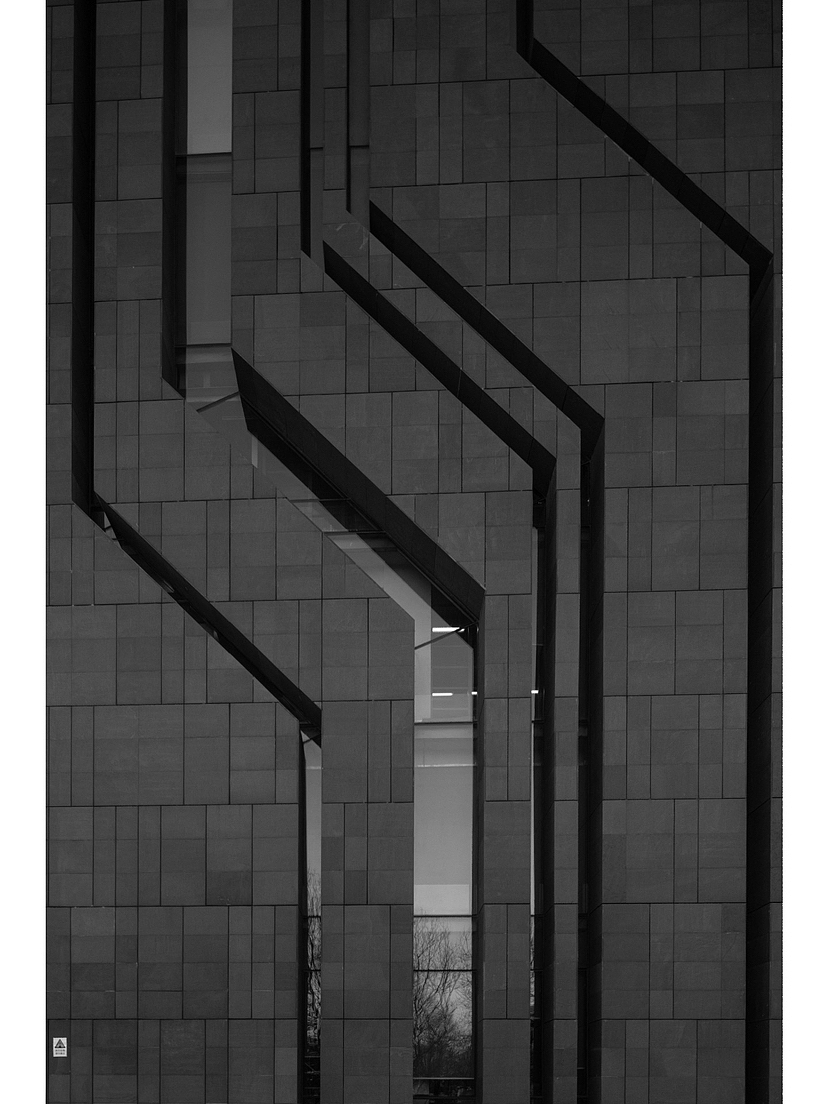 北京|城市中的巨大电池 数字北京大厦（图ZMzMxNTQ3Mzc2） - 环境/建筑摄影 - 站酷设计师圆木啊啊原创素材 - 站酷ZCOOL