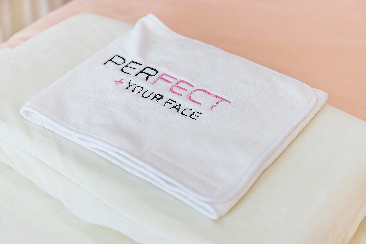 小元里美容院（图ZMTU0NzQ3NzY0） - 环境/建筑摄影 - 站酷设计师深圳商业空间摄影原创素材 - 站酷ZCOOL