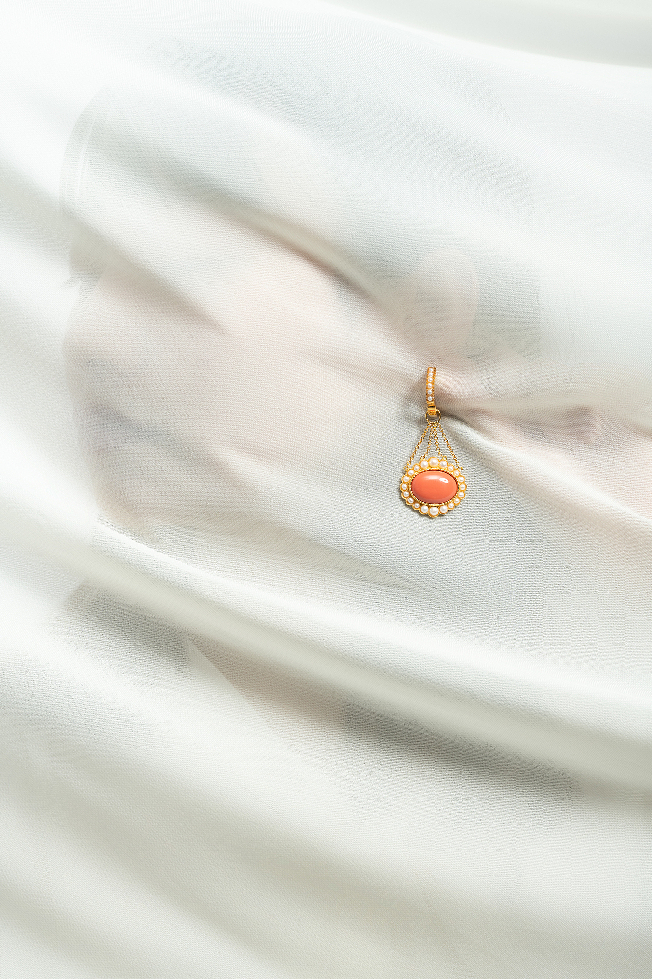 JCJ时装珠宝高珠创意佩戴拍摄（图ZMjc2NjE3ODg4） - 产品摄影 - 站酷设计师AnwanX原创素材 - 站酷ZCOOL