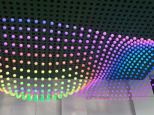 创意科技互动3D立体装置小球矩阵