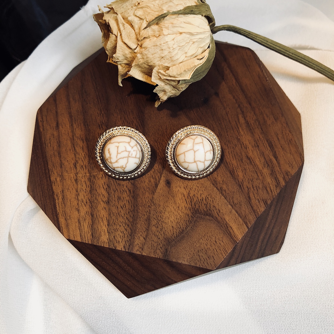 手作之复古白松石耳钉（图ZMTE0ODA5OTMy） - 首饰设计 - 站酷设计师Z86564557原创素材 - 站酷ZCOOL