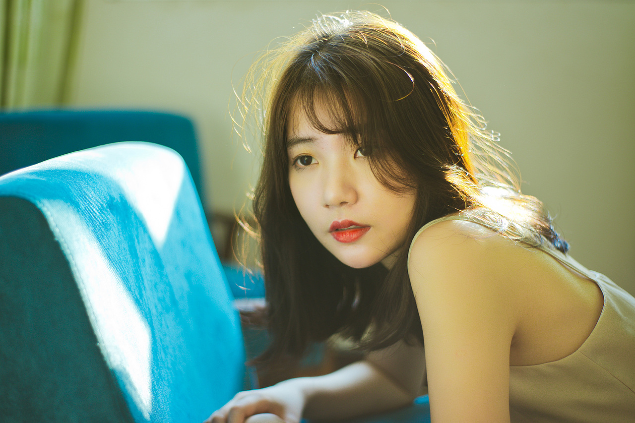 想把所有的温柔,都藏进午后的阳光里