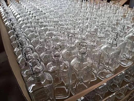 玻璃瓶廠家（個(gè)人主頁(yè)-ZNjgyNzM5MzI=） - 工藝品設(shè)計(jì) - 站酷設(shè)計(jì)師永信包裝集團(tuán)原創(chuàng)素材 - 站酷ZCOOL