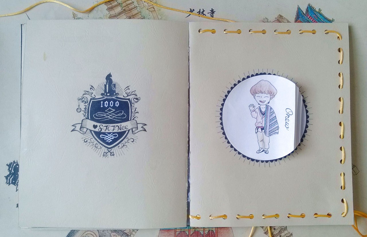 书籍装帧结课作业,想了很多表现手绘,最后决定还是手绘吧