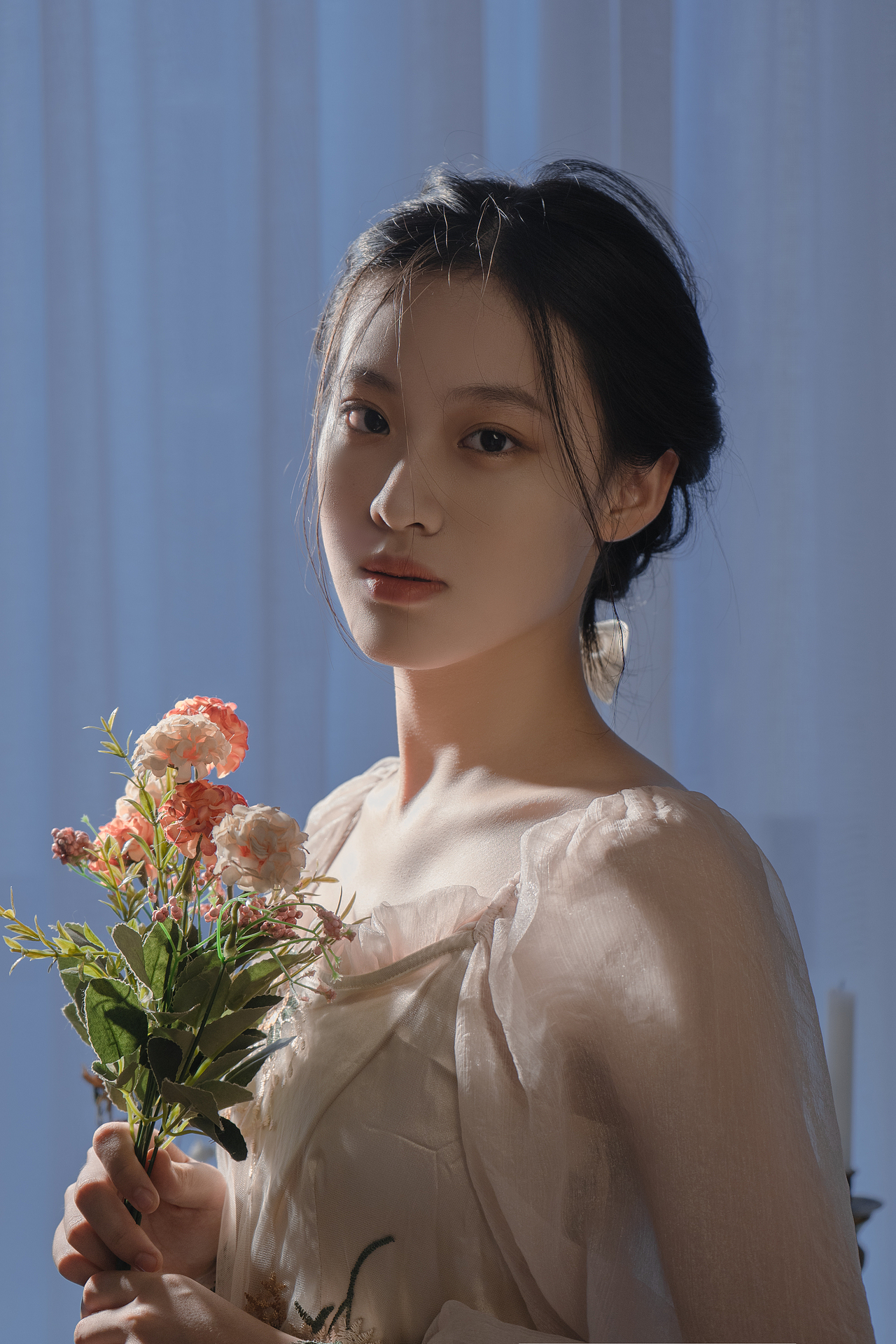 当光照进窗户（图ZMjE1OTk1MDA0） - 人像摄影 - 站酷设计师空岛爽子原创素材 - 站酷ZCOOL