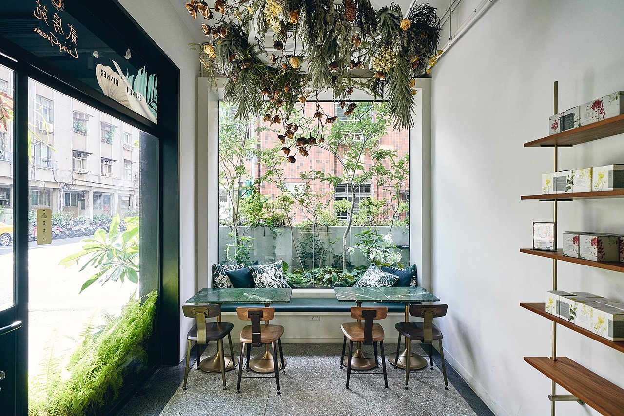 「咖啡厅设计」清新自然与复古情怀的碰撞