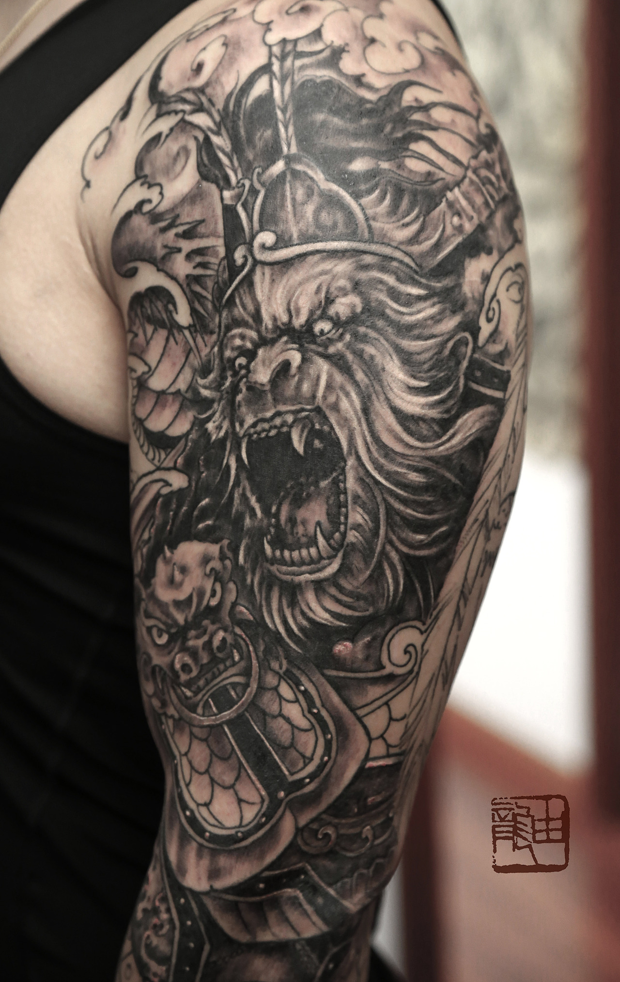 由龙作品大臂纹身图案