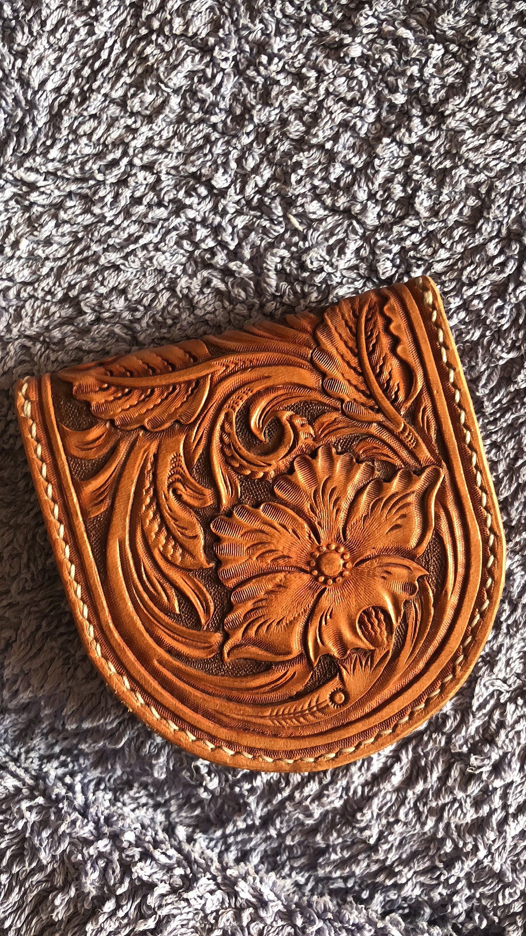 皮雕怀表包唐草