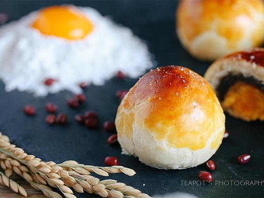 一组蛋黄酥（个人主页-ZMzE2MzgzMDQ=） - 产品摄影 - 站酷设计师酱壶摄影原创素材 - 站酷ZCOOL
