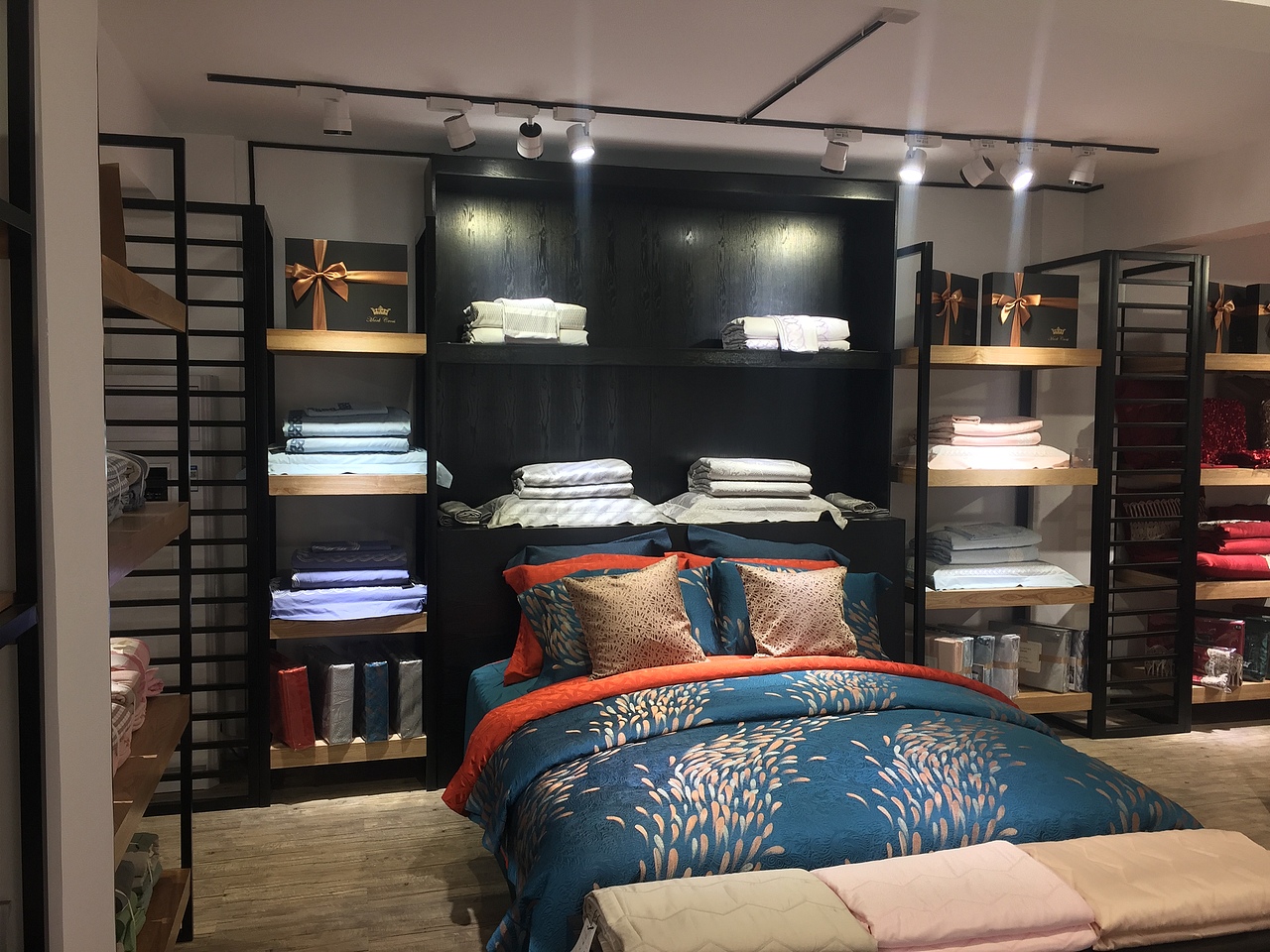 象设设计/家纺店空间设计（图ZMjA5MjY1MDky） - 展陈设计 - 站酷设计师CengSer刘奕辰原创素材 - 站酷ZCOOL