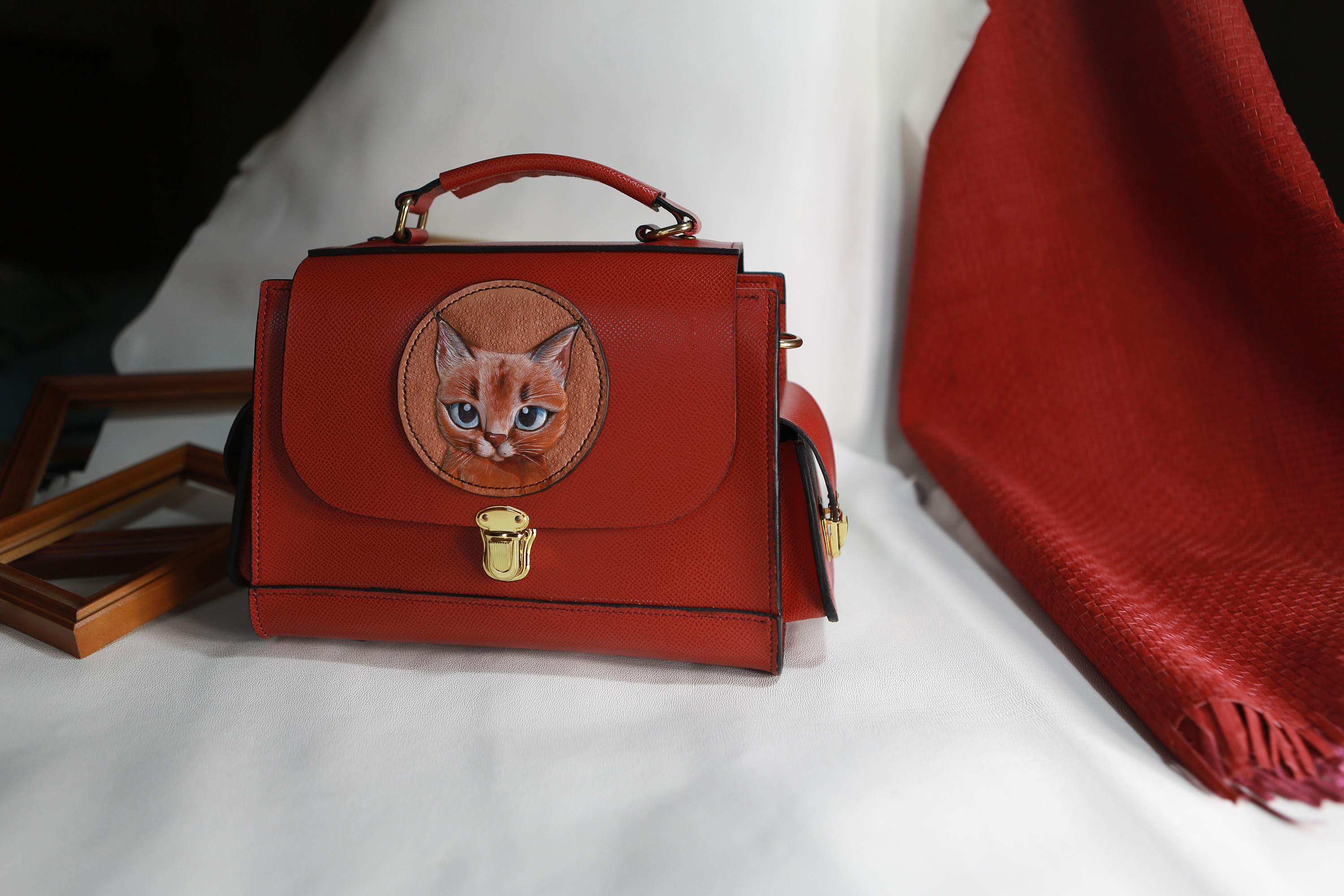 霖淇原创 皮雕小动物手工包设计