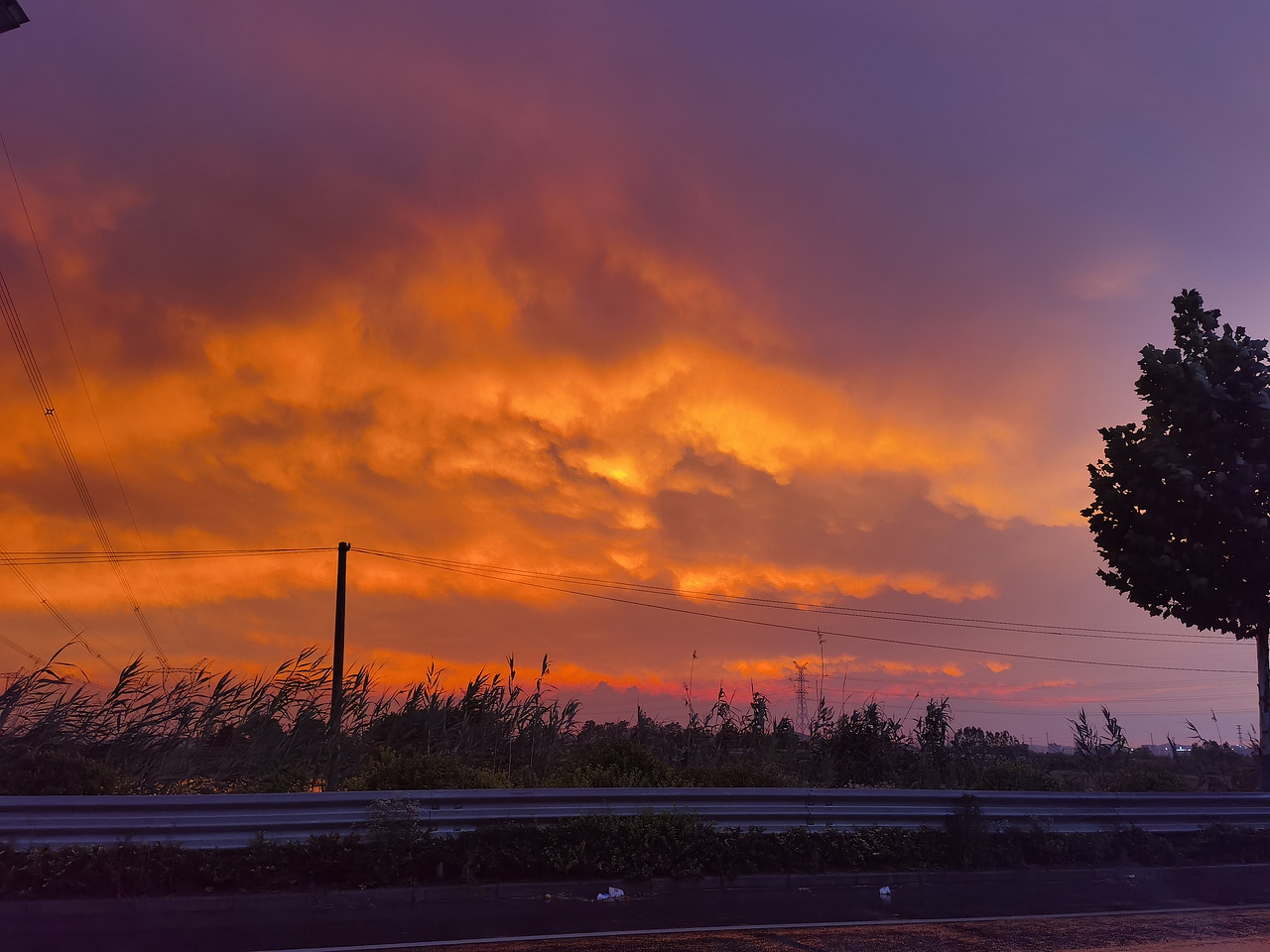 我在人间收集黄昏（图ZMzk0OTU4NDMy） - 风光摄影 - 站酷设计师不正经的设计原创素材 - 站酷ZCOOL