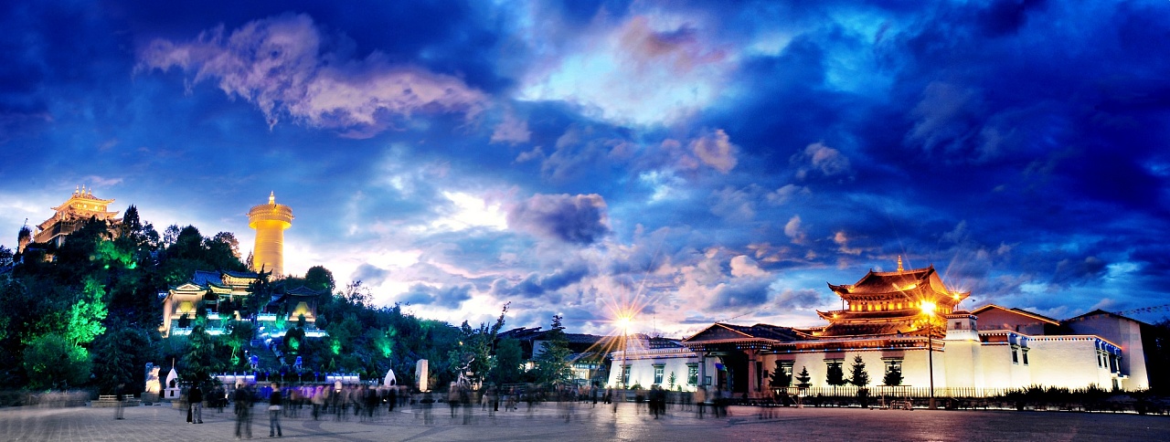 香格里拉大广场夜景