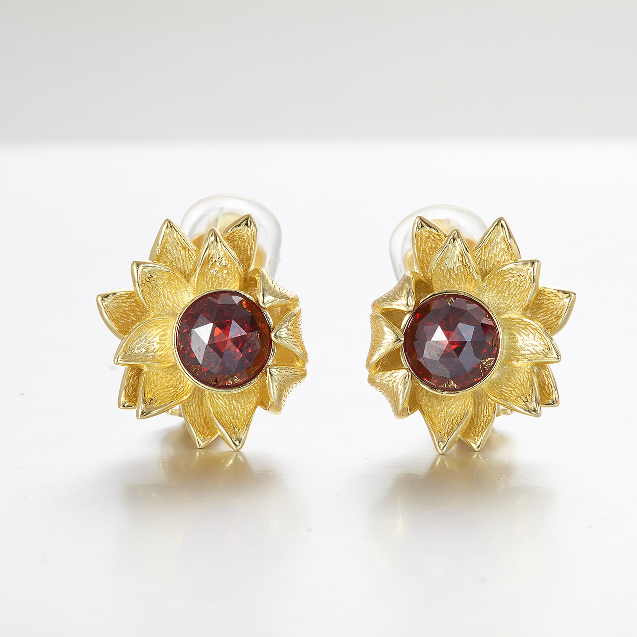 饰品白底图 钻石