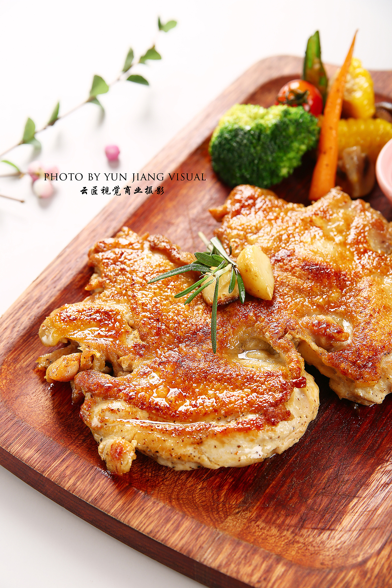 简餐轻食健身餐牛排高端美食