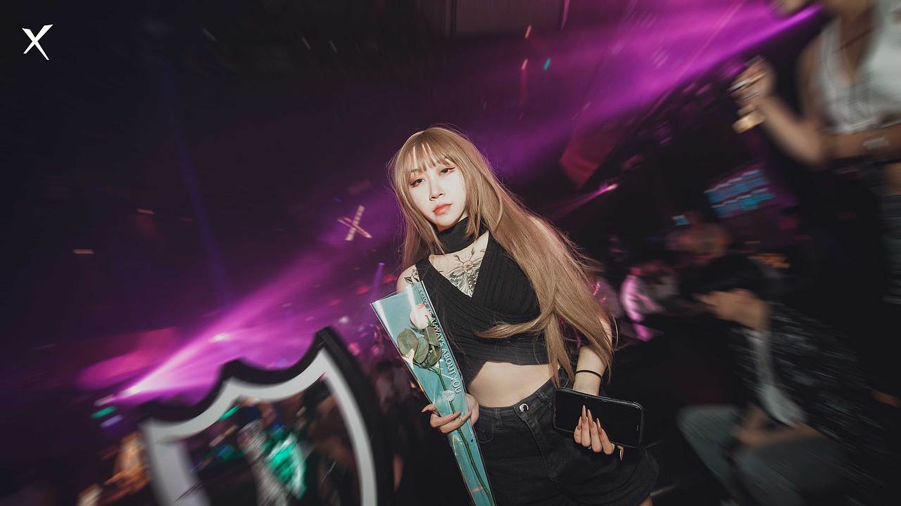 珂派单周末派对95作品信息创作时间2020/08/26摄影2添加表情喜欢ta