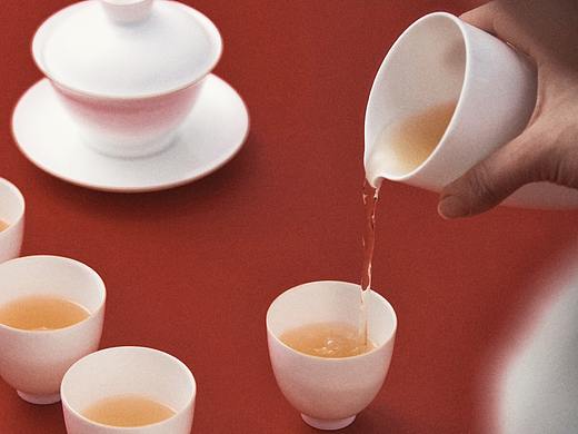 LESS IS MORE 做减法的骨瓷茶具 | 象线视觉