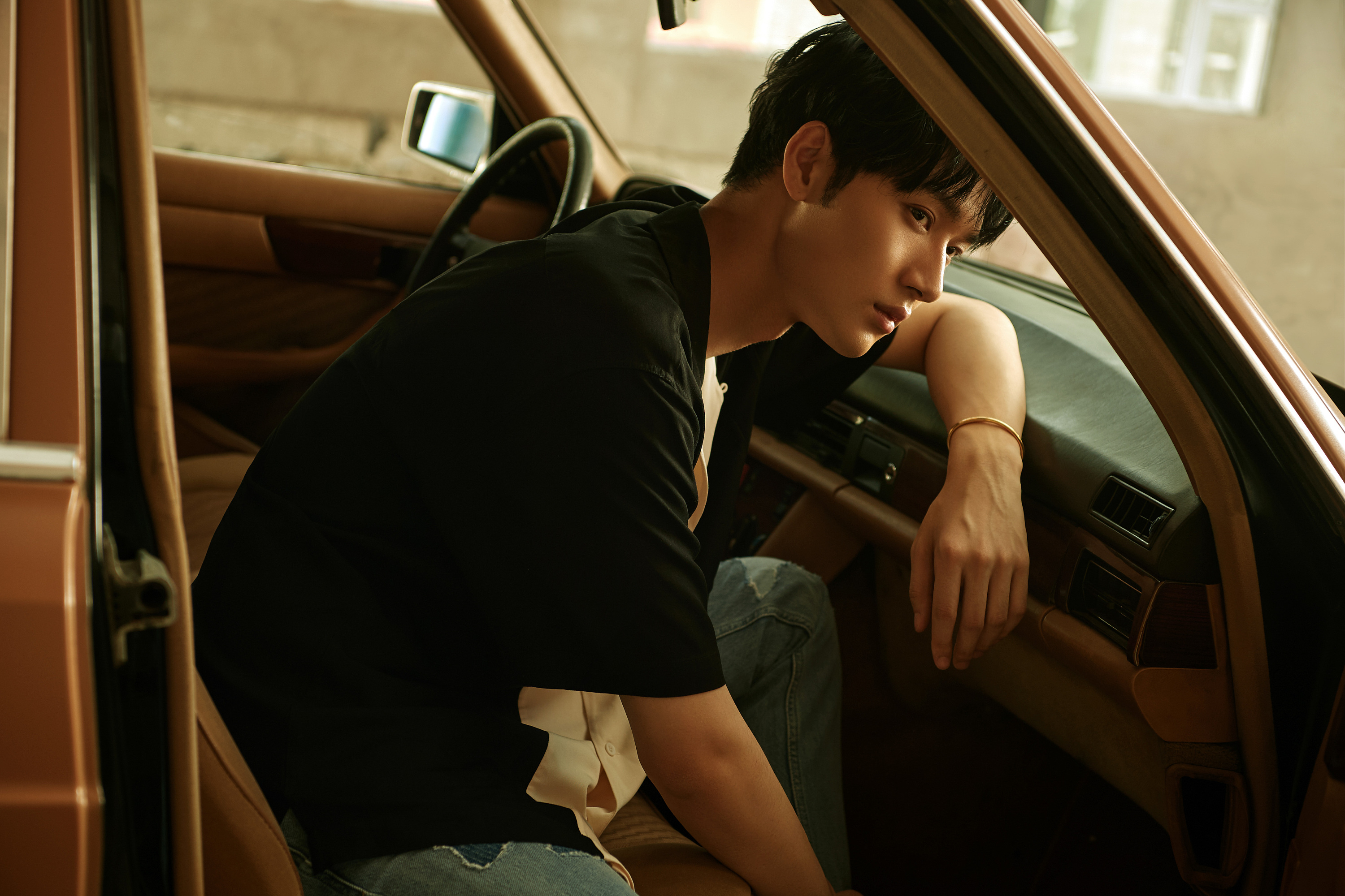 艺人《陈子由》